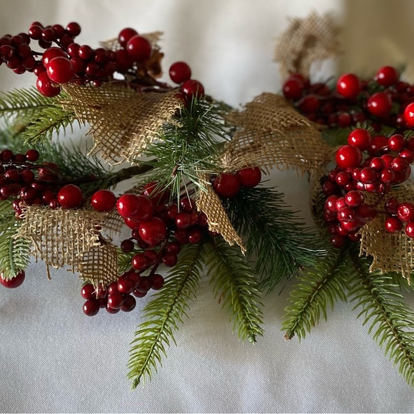 Lot of 5 9” Traditional Berry and Burlap Pine Picks with end Clip Beautiful - Picture 10 of 10